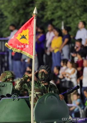 Desfile “Pueblo Ejército” en honor a los 44 años de su fundación del Ejército de Nicaragua