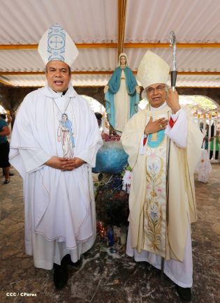 Juramentan a miembros de los Consejos Regionales de la Costa Caribe