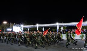 Desfile “Pueblo Ejército” en honor a los 44 años de su fundación del Ejército de Nicaragua