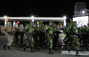 Desfile “Pueblo Ejército” en honor a los 44 años de su fundación del Ejército de Nicaragua