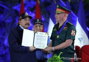44 aniversario de fundación de la Policía Nacional