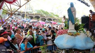 ¿Quién es la niña más guapa?, ¡la Virgencita de Cuapa!