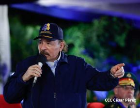 44 aniversario de fundación de la Policía Nacional