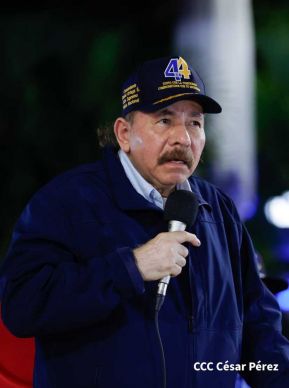 44 aniversario de fundación de la Policía Nacional