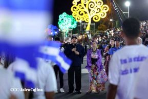 Comandante Daniel y Compañera Rosario reciben Antorcha de la Libertad Centroamericana