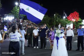 Comandante Daniel y Compañera Rosario reciben Antorcha de la Libertad Centroamericana
