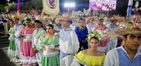 Desfile Escolar 2023 desde la Avenida de Bolívar a Chávez