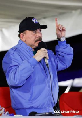 Desfile Escolar 2023 desde la Avenida de Bolívar a Chávez