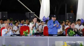 Desfile Escolar 2023 desde la Avenida de Bolívar a Chávez