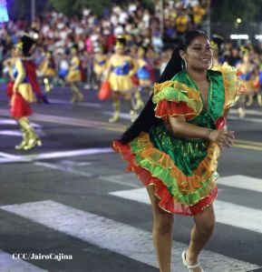 Desfile Escolar 2023 desde la Avenida de Bolívar a Chávez