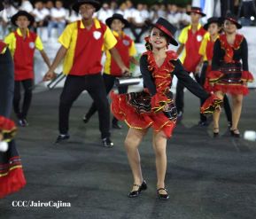 Desfile Escolar 2023 desde la Avenida de Bolívar a Chávez