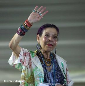 Desfile Escolar 2023 desde la Avenida de Bolívar a Chávez