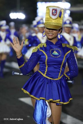 Desfile Escolar 2023 desde la Avenida de Bolívar a Chávez