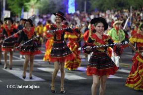 Desfile Escolar 2023 desde la Avenida de Bolívar a Chávez