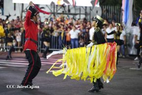 Desfile Escolar 2023 desde la Avenida de Bolívar a Chávez