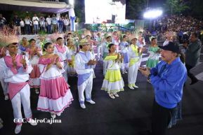 Desfile Escolar 2023 desde la Avenida de Bolívar a Chávez