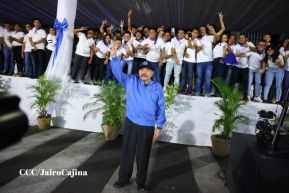 Desfile Escolar 2023 desde la Avenida de Bolívar a Chávez