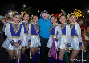 Desfile Escolar 2023 desde la Avenida de Bolívar a Chávez
