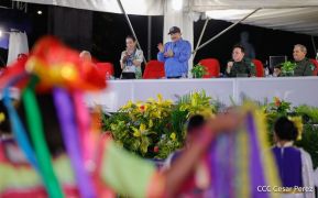 Desfile Escolar 2023 desde la Avenida de Bolívar a Chávez