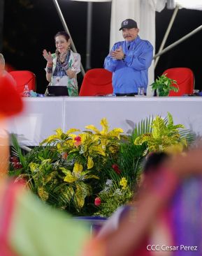 Desfile Escolar 2023 desde la Avenida de Bolívar a Chávez