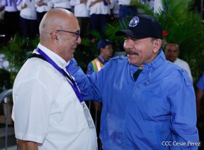 Desfile Escolar 2023 desde la Avenida de Bolívar a Chávez