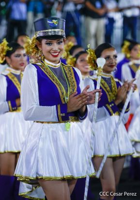 Desfile Escolar 2023 desde la Avenida de Bolívar a Chávez