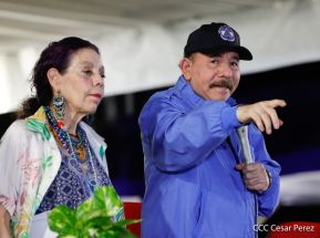 Desfile Escolar 2023 desde la Avenida de Bolívar a Chávez