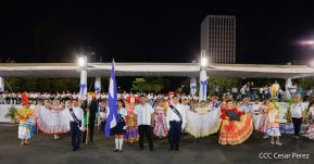 Desfile Escolar 2023 desde la Avenida de Bolívar a Chávez