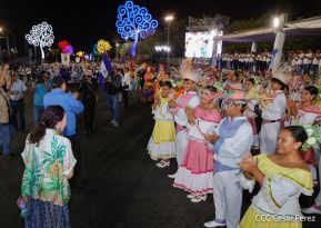 Desfile Escolar 2023 desde la Avenida de Bolívar a Chávez