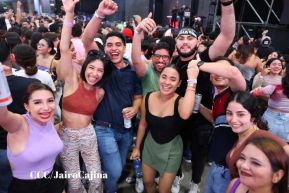 Concierto de Mora en el Polideportivo Alexis Argüello de Managua, Nicaragua