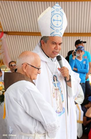 ¿Quién es la niña más guapa?, ¡la Virgencita de Cuapa!