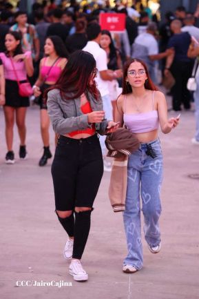 Concierto de Mora en el Polideportivo Alexis Argüello de Managua, Nicaragua