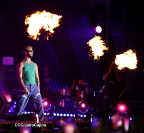 Concierto de Mora en el Polideportivo Alexis Argüello de Managua, Nicaragua