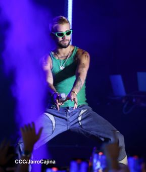 Concierto de Mora en el Polideportivo Alexis Argüello de Managua, Nicaragua