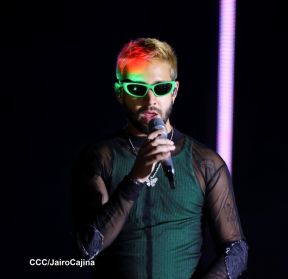 Concierto de Mora en el Polideportivo Alexis Argüello de Managua, Nicaragua