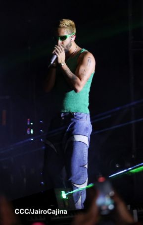 Concierto de Mora en el Polideportivo Alexis Argüello de Managua, Nicaragua