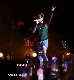 Concierto de Mora en el Polideportivo Alexis Argüello de Managua, Nicaragua