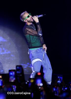 Concierto de Mora en el Polideportivo Alexis Argüello de Managua, Nicaragua
