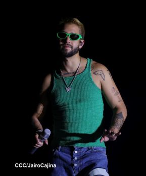 Concierto de Mora en el Polideportivo Alexis Argüello de Managua, Nicaragua
