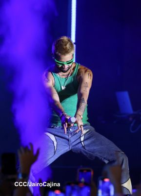 Concierto de Mora en el Polideportivo Alexis Argüello de Managua, Nicaragua