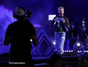Concierto de Mora en el Polideportivo Alexis Argüello de Managua, Nicaragua