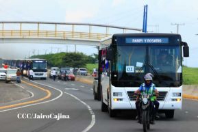 Nicaragua recibe buses procedentes de la República Popular China