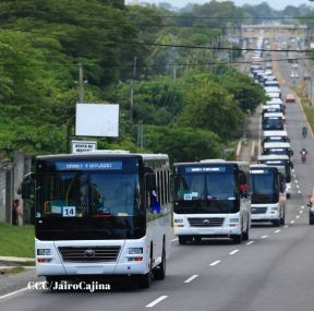 Nicaragua recibe buses procedentes de la República Popular China