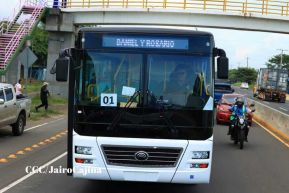 Nicaragua recibe buses procedentes de la República Popular China