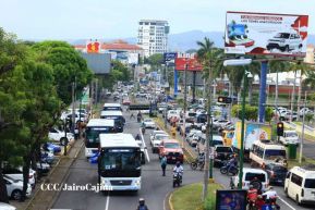 Nicaragua recibe buses procedentes de la República Popular China