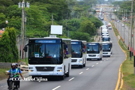 Nicaragua recibe buses procedentes de la República Popular China