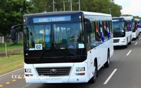 Nicaragua recibe buses procedentes de la República Popular China