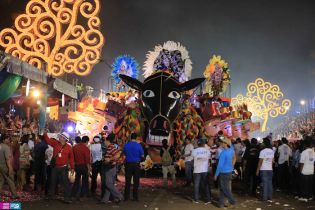 Espectacular XIII edición del Carnaval Alegría por la Vida