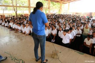Reinician clases y realizan simulacros en colegios