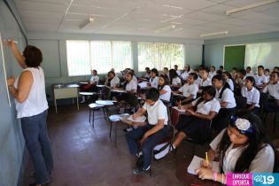 Reinician clases y realizan simulacros en colegios